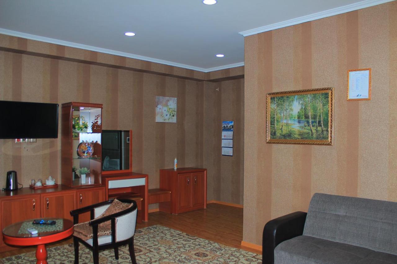 Хотел Хесон Khujand Ruang foto